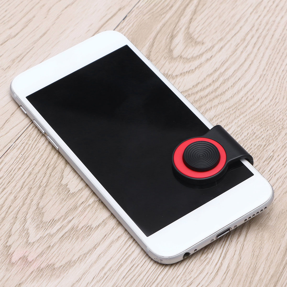 وحدة تحكم ألعاب صغيرة تعمل بال - مراجعة Onn Tablet Accessories وسعره